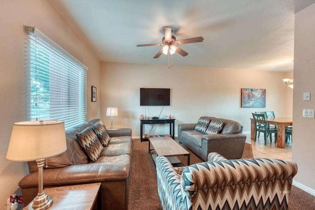 3Br / 2Ba Townhome With Pool, Patio, Wifi, Washer/Dryer Kanab Exterior photo