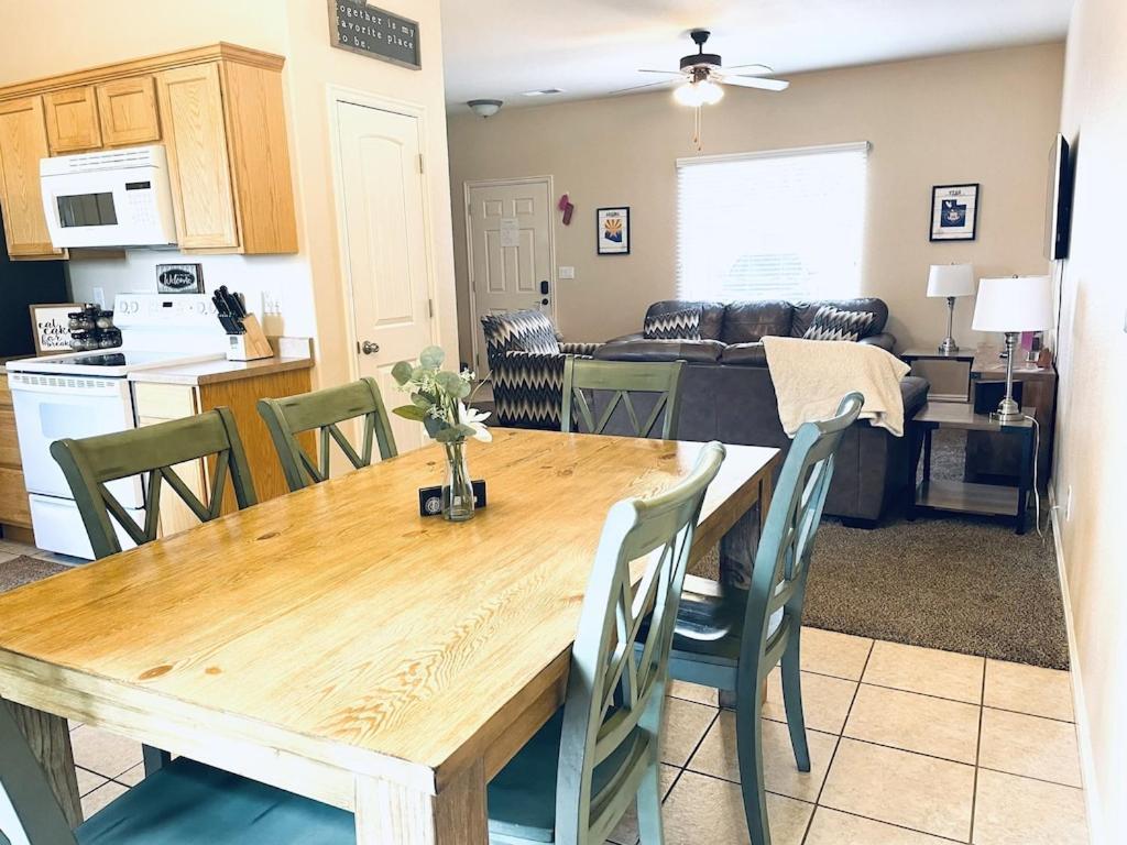 3Br / 2Ba Townhome With Pool, Patio, Wifi, Washer/Dryer Kanab Exterior photo